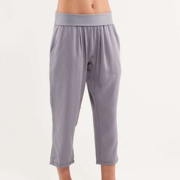 Lululemon Gray Post Power Crop - Picture 8 of 9
